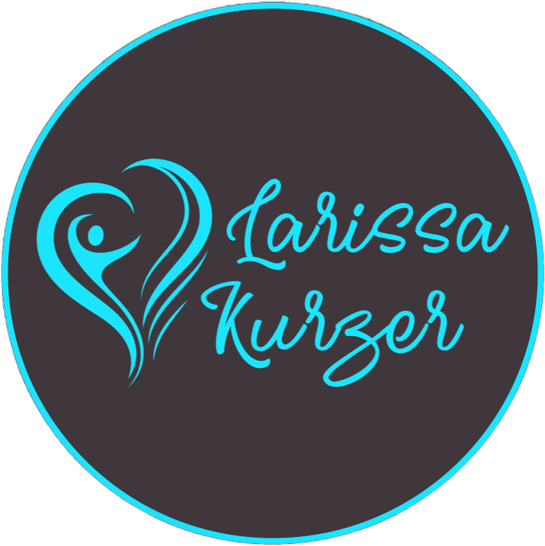 Rundes Logo von Larissa Kurzer